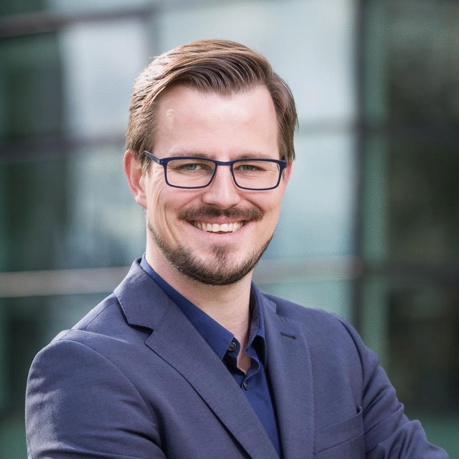 Dr. Boris Nikolai Konrad