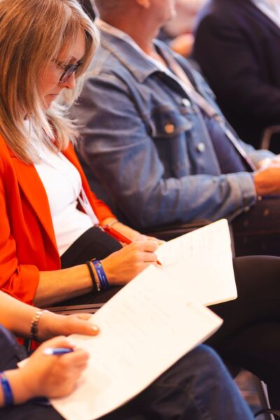 Convention-Publikum-Mitschrift